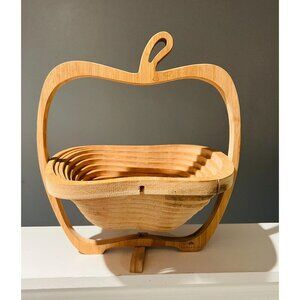 Apple-Shaped Wooden Collapsible Basket Trivet– Rustic Kitchen Decor
